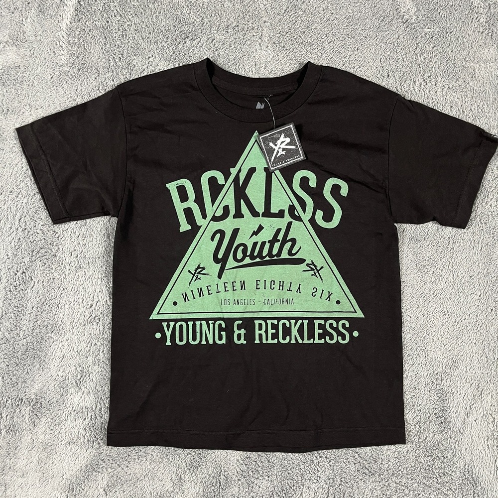 Young & Reckless T-Shirt Mens Large Black Green Graphic Logo Pullover Summer Tee